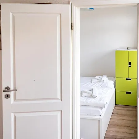 Cblue Hühnergott, Tiefgarage, Zentral Apartment Rostock