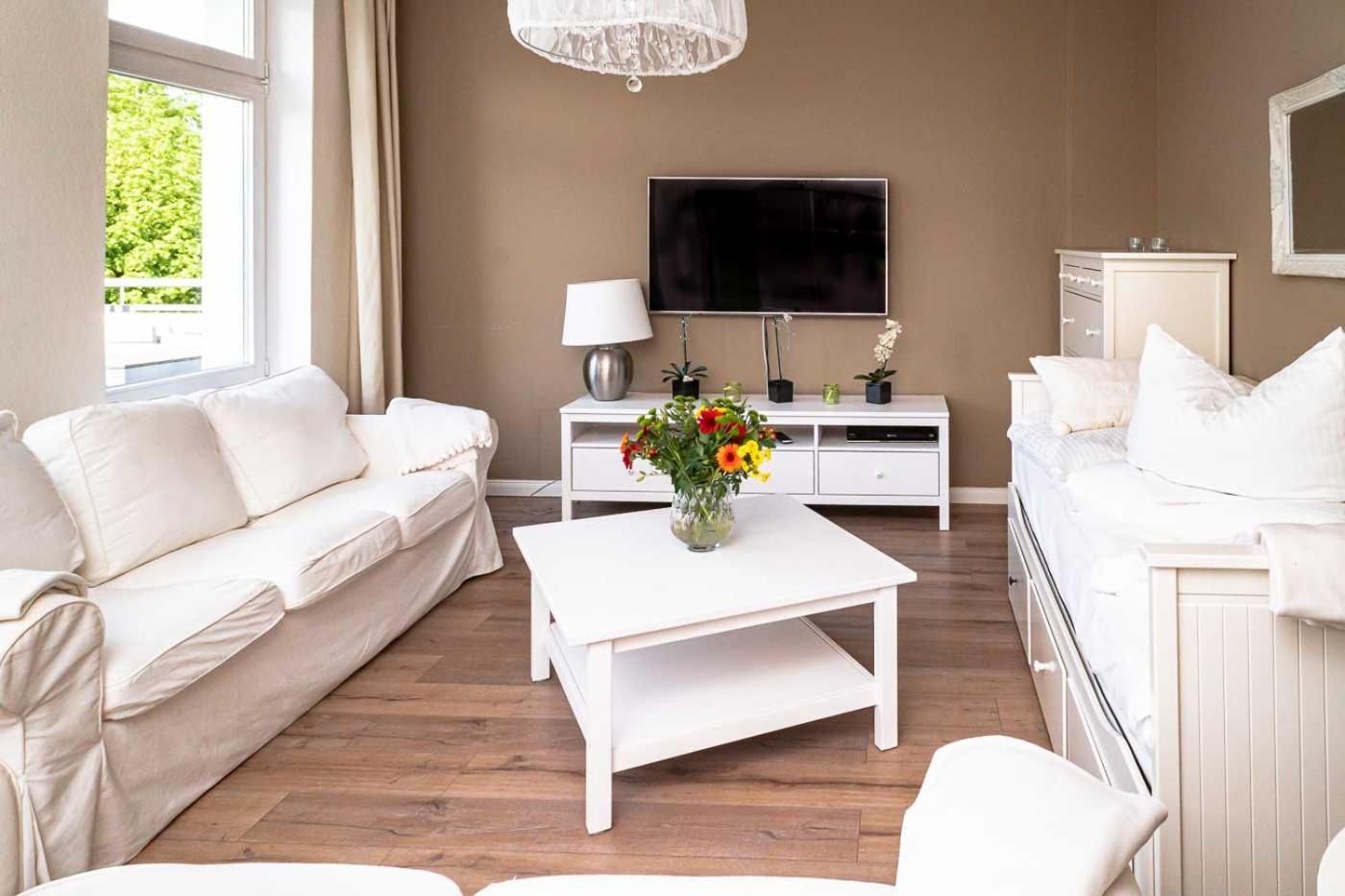 Cblue Hühnergott, Tiefgarage, Zentral Apartment